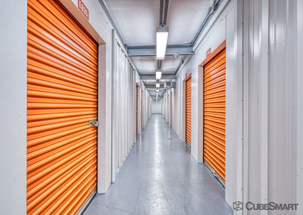 CubeSmart Self Storage - North Babylon - 240 Bay Shore Road