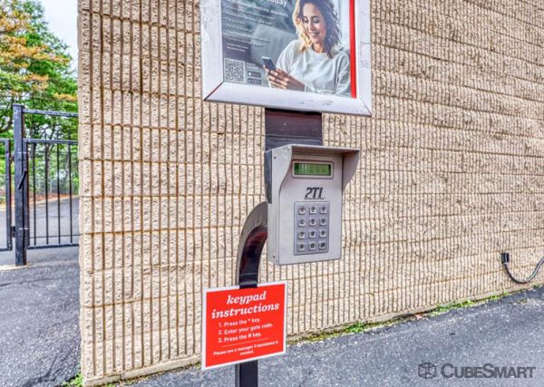 CubeSmart Self Storage - North Babylon - 240 Bay Shore Road