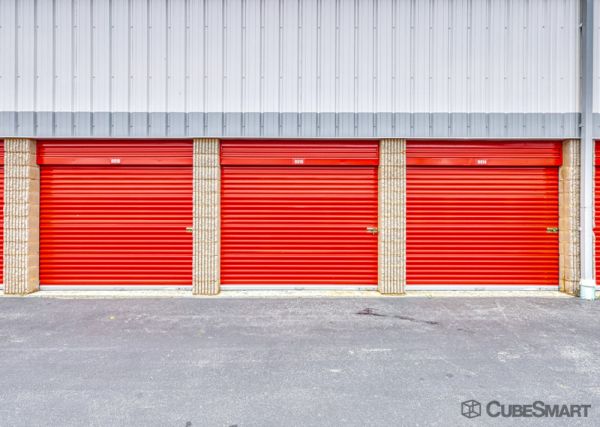 CubeSmart Self Storage - North Babylon - 240 Bay Shore Road