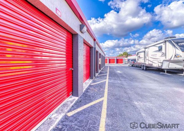 CubeSmart Self Storage - Fort Lauderdale - 3901 Riverland Rd - 3901 Riverland Rd