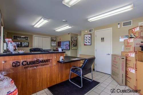 CubeSmart Self Storage - Mount Prospect - 1551 W. Algonquin Road
