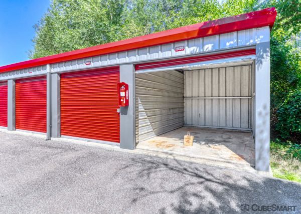 CubeSmart Self Storage - Old Saybrook - 167-3 Elm Street - 55 Research Parkway