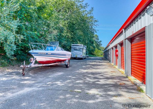 CubeSmart Self Storage - Old Saybrook - 167-3 Elm Street - 55 Research Parkway