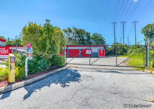CubeSmart Self Storage - Old Saybrook - 167-3 Elm Street - 55 Research Parkway