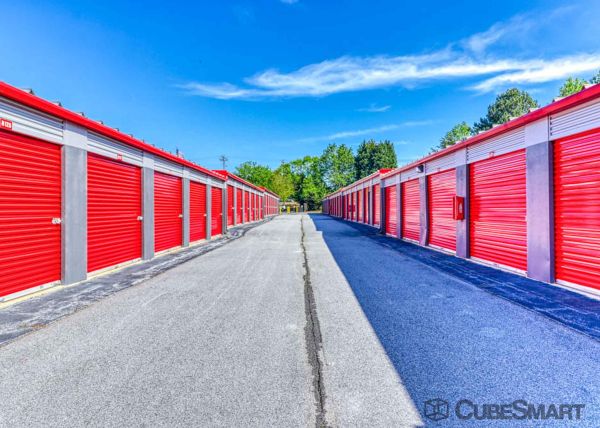 CubeSmart Self Storage - Snellville - 3313 Stone Mountain Hwy