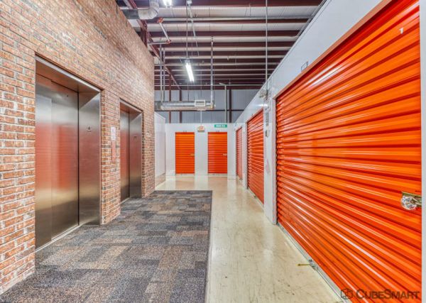 CubeSmart Self Storage - Jacksonville - 8121 Point Meadows Drive - 8121 Point Meadows Drive