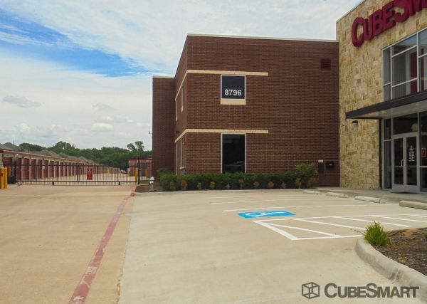 CubeSmart Self Storage - Keller - 8800 Davis Blvd