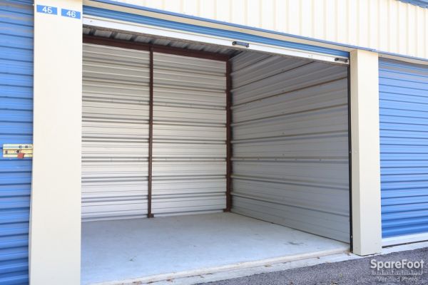 AAA Alliance Self Storage - Humble - 140 S Houston Ave