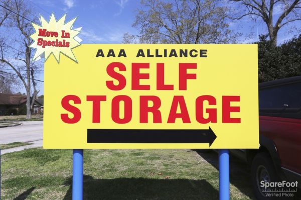 AAA Alliance Self Storage - Humble - 140 S Houston Ave