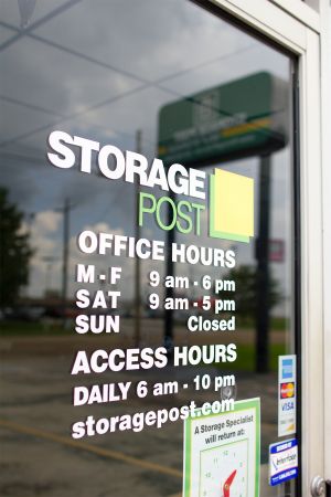 Z - Storage Post - Tom Drive (Baton Rouge) - 8118 Tom Dr