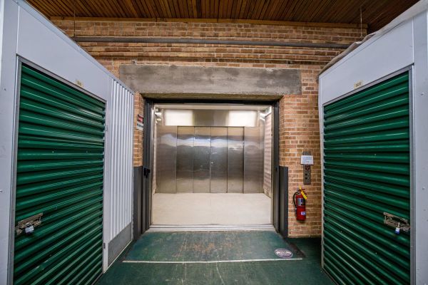 East Bank Storage - 35th & Racine - 1200 W 35th St