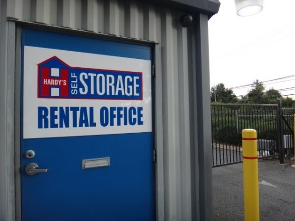 Hardys Self Storage - Aberdeen / APG - 249 E Bel Air Ave