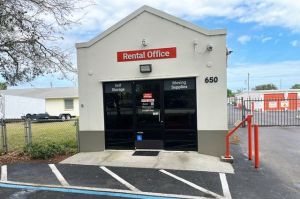 Public Storage - Vero Beach - 650 4th St - 650 4th St