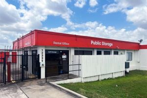 Public Storage - Houston - 12335 Bellaire Blvd - 12335 Bellaire Blvd