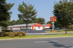 Public Storage - Charlotte - 3912 Wilkinson Blvd - 3912 Wilkinson Blvd