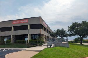 Public Storage - Irving - 2221 West Walnut Hill Lane - 2221 West Walnut Hill Lane