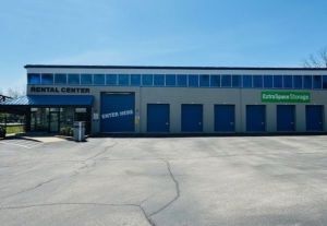 Extra Space Storage - 2120 - Bloomington - Patterson Dr - 301 West Patterson Drive