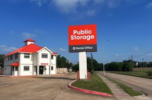 Public Storage - Houston - 8633 W Airport Blvd - 8633 W Airport Blvd