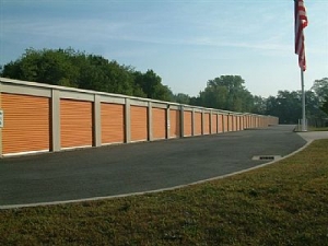 Danbury Self Storage - Photo 5