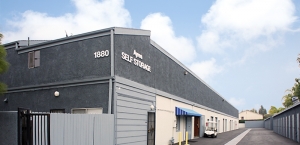 Ayres Self Storage - Costa Mesa