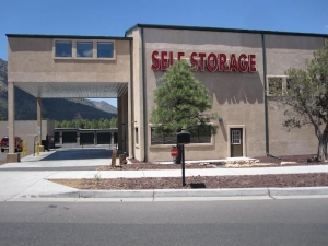Country Club Self Storage