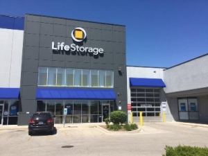 Life Storage - Aurora - North Randall Road