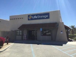 Life Storage - Palm Desert