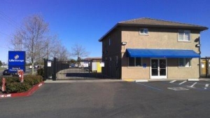 Life Storage - Sacramento - Goldenland Court