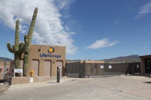 Life Storage - Cave Creek - East Cave Creek Road