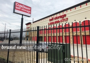 CubeSmart Self Storage - Austin - 2401 E Ben White Blvd