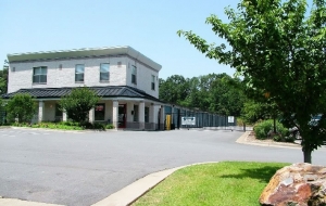 Snapbox Self Storage - University Ave