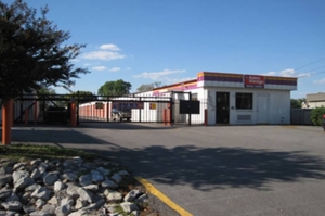 Public Storage - Huntsville - 2902 Drake Ave SW