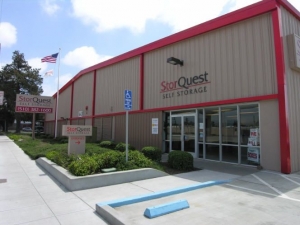 StorQuest Self Storage - Oakland - San Leandro St - Photo 1