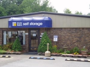 Uncle Bob's Self Storage - Glastonbury - Photo 1
