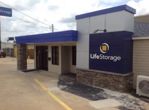 Life Storage - Montgomery - Vaughn Plaza Road