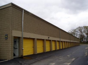 Uncle Bob's Self Storage - Weymouth - Photo 3