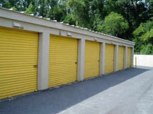 Uncle Bob's Self Storage - Jacksonville - 1515 Manotak Ave - Photo 3
