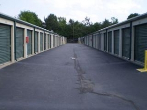 Uncle Bob's Self Storage - Charlotte - 6720 E Wt Harris Blvd - Photo 4