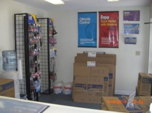 Uncle Bob's Self Storage - Savannah - 5207 Montgomery St - Photo 4