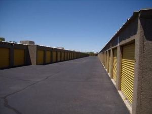 Uncle Bob's Self Storage - Glendale - Photo 5