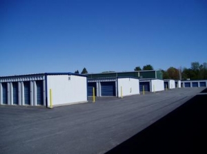 Uncle Bob's Self Storage - Oxford - Photo 3