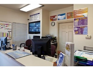 Uncle Bob's Self Storage - Arlington - 4320 Little Rd - Photo 5