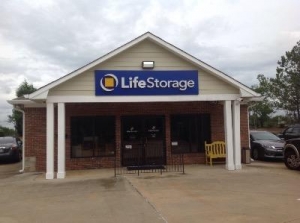 Life Storage - Columbus - Armour Road
