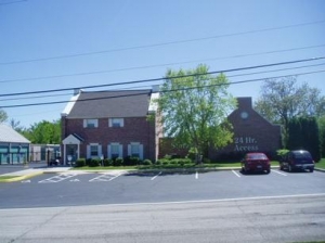 photo of Uncle Bob's Self Storage - Columbus - 851 W Henderson Rd