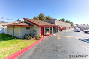 CubeSmart Self Storage - Santa Ana