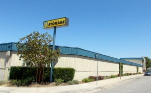 Golden State Storage - Santa Clarita - 26825 Oak Ave
