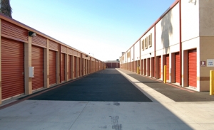 Storage Etc. - Chatsworth - Photo 3