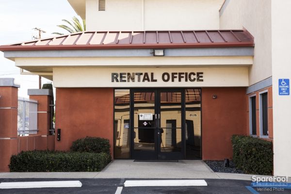 AAA Quality Self Storage - Covina - 216 E Arrow Hwy