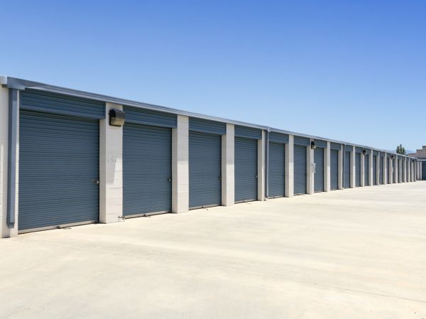 Jefferson Self Storage - 25435 Jefferson Ave