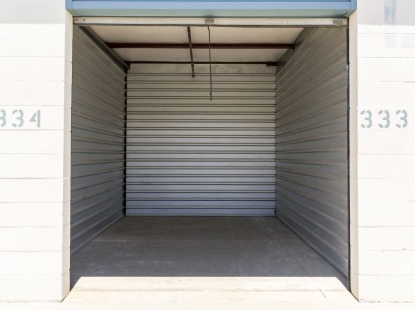 Jefferson Self Storage - 25435 Jefferson Ave